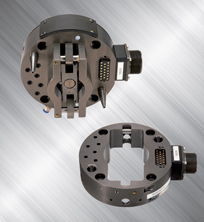 霓達自動交換系統「XC-60」是具有大口徑氣缸和獨自開發的防障結構高硬度的型號。以壓倒性的容許力矩為特點,最適合用在沖壓時抓手的交換。另外,這個級別的型號初次標準配備連接,分離感應裝置。是追求信賴性和安全性的抓手及交換的確定版。 霓達自動交換系統「XC-60」是具有大口徑氣缸和獨自開發的防障結構高硬度的型號。以壓倒性的容許力矩為特點,最適合用在沖壓時抓手的交換。另外,這個級別的型號初次標準配備連接,分離感應裝置。是追求信賴性和安全性的抓手及交換的確定版。