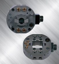 霓達(dá)自動(dòng)交換系統(tǒng)「XC-120」是具有大口徑氣缸和獨(dú)自開發(fā)的防障結(jié)構(gòu)高硬度的型號(hào)。以壓倒性的容許力矩為特點(diǎn)，最適合用在沖壓時(shí)抓手的交換。另外，標(biāo)準(zhǔn)配備連接，分離感應(yīng)裝置。是追求信賴性和安全性的抓手及交換的確定版。霓達(dá)自動(dòng)交換系統(tǒng)「XC-120」是具有大口徑氣缸和獨(dú)自開發(fā)的防障結(jié)構(gòu)高硬度的型號(hào)。以壓倒性的容許力矩為特點(diǎn)，最適合用在沖壓時(shí)抓手的交換。另外，標(biāo)準(zhǔn)配備連接，分離感應(yīng)裝置。是追求信賴性和安全性的抓手及交換的確定版。